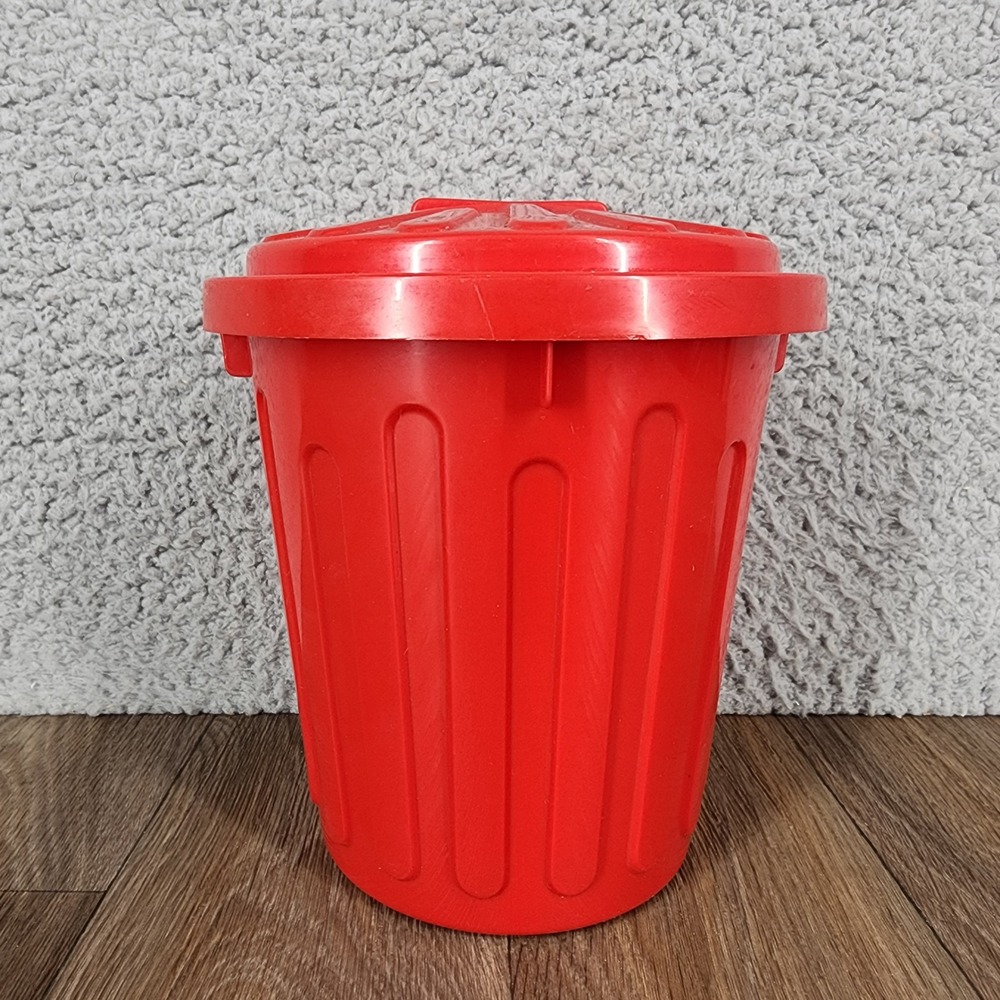 Vintage‎ Willow 1.5 Litre Red Plastic Mini Desktop Trash Can Bin with Lid Small
